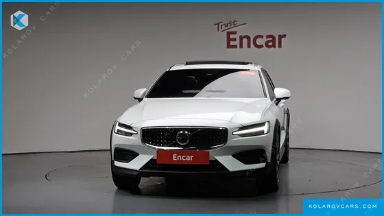 VOLVO V60 B5 ULTRA AWD