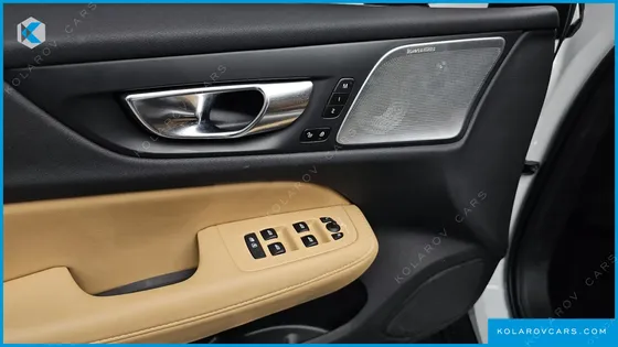 VOLVO V60 B5 ULTRA AWD