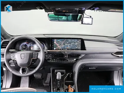 TOYOTA CROWN 2.5 4WD HYBRID