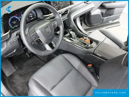 TOYOTA CROWN 2.5 4WD HYBRID