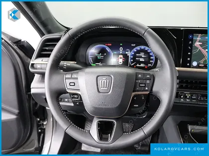 TOYOTA CROWN 2.5 4WD HYBRID