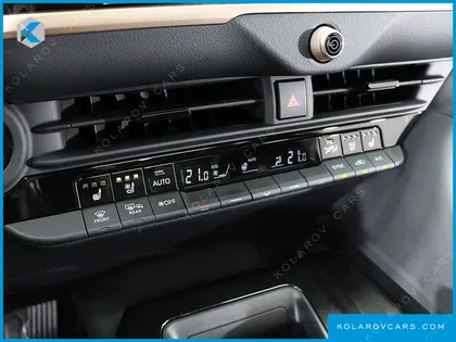 TOYOTA CROWN 2.5 4WD HYBRID