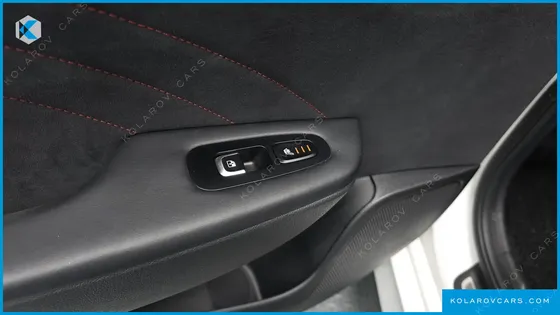 KIA STINGER 2.5 AWD MASTERS ACRO EDITION