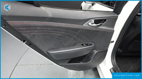 KIA STINGER 2.5 AWD MASTERS ACRO EDITION