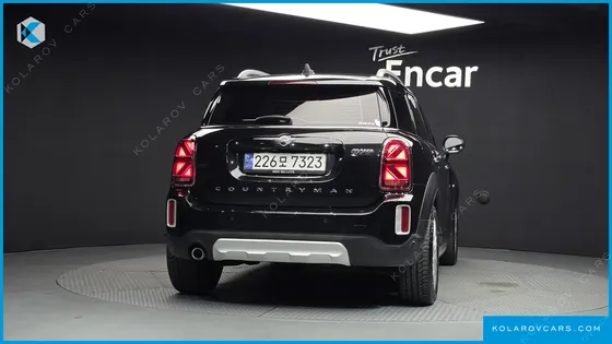 MINI COUNTRYMAN CLASSIC PLUS LAUNCH PACK