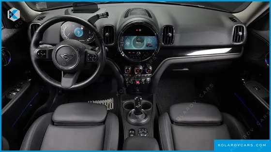 MINI COUNTRYMAN CLASSIC PLUS LAUNCH PACK