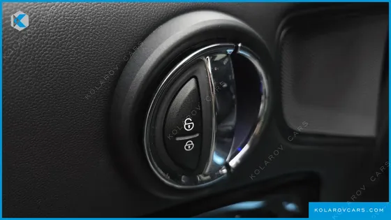 MINI COUNTRYMAN CLASSIC PLUS LAUNCH PACK