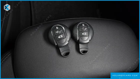 MINI COUNTRYMAN CLASSIC PLUS LAUNCH PACK