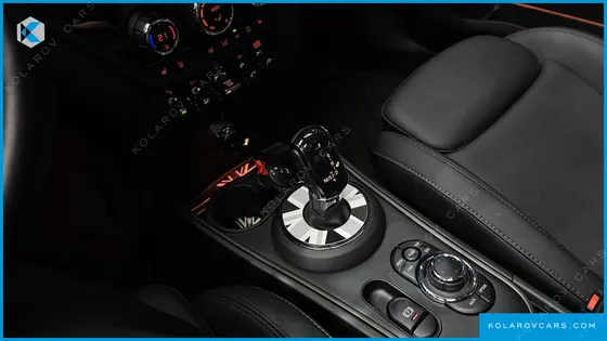 MINI COUNTRYMAN CLASSIC PLUS LAUNCH PACK