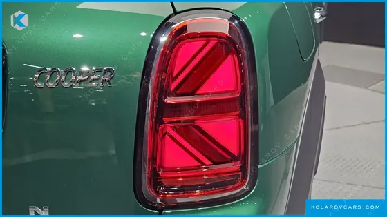 MINI COUNTRYMAN CLASSIC PLUS LAUNCH PACK