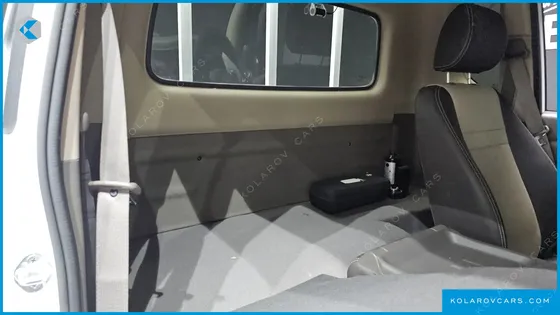 HYUNDAI PORTER II SUPER CABIN LPG