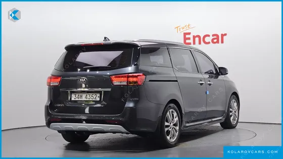 KIA CARNIVAL 9-SEATER NOBLESSE