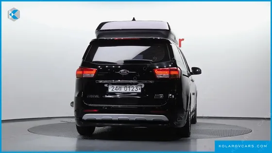 KIA CARNIVAL GASOLINE 9-SEATER HI-LIMOUSINE