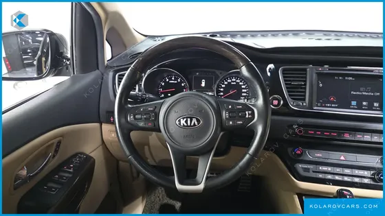 KIA CARNIVAL GASOLINE 9-SEATER HI-LIMOUSINE