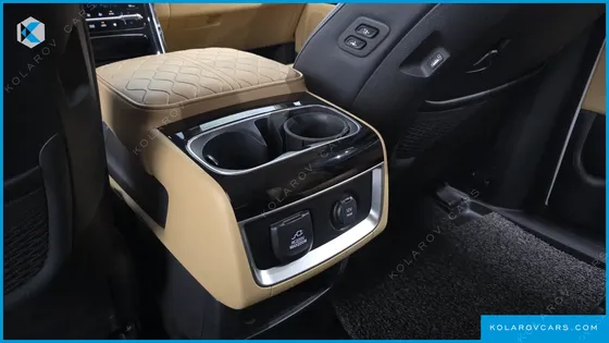KIA CARNIVAL 9-SEATER SIGNATURE