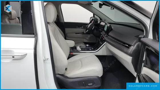 KIA CARNIVAL 9-SEATER SIGNATURE