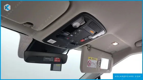 KIA CARNIVAL 9-SEATER SIGNATURE