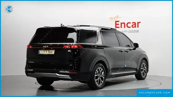 KIA CARNIVAL 9-SEATER NOBLESSE
