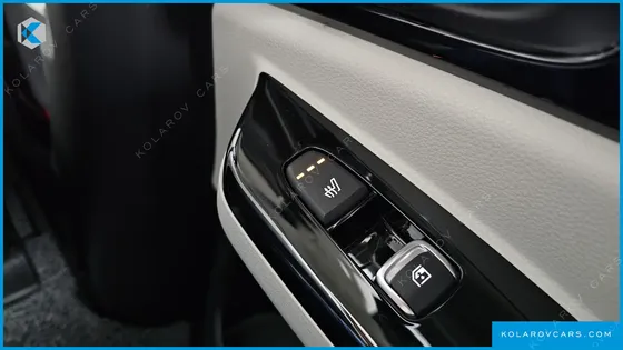 KIA CARNIVAL 9-SEATER NOBLESSE