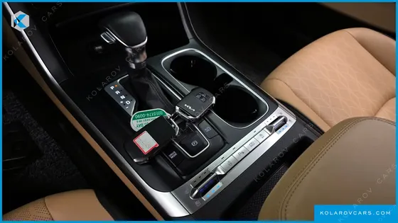KIA CARNIVAL 9-SEATER PRESTIGE