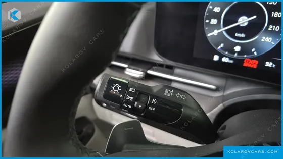 KIA CARNIVAL GASOLINE 9-SEATER SIGNATURE