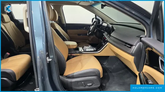 KIA CARNIVAL GASOLINE 9-SEATER NOBLESSE