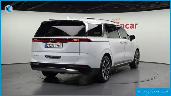 KIA CARNIVAL GASOLINE 9-SEATER NOBLESSE