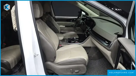 KIA CARNIVAL GASOLINE 9-SEATER HI-LIMOUSINE