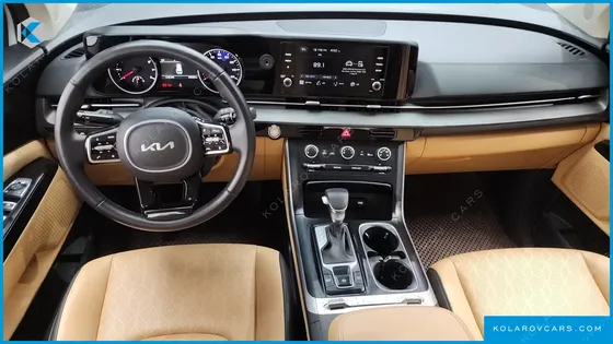 KIA CARNIVAL GASOLINE 11-SEATER PRESTIGE