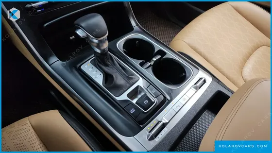KIA CARNIVAL GASOLINE 11-SEATER PRESTIGE