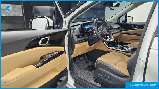 KIA CARNIVAL GASOLINE 9-SEATER NOBLESSE