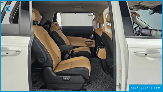 KIA CARNIVAL GASOLINE 9-SEATER NOBLESSE
