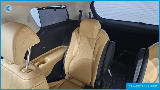 KIA CARNIVAL GASOLINE 9-SEATER NOBLESSE