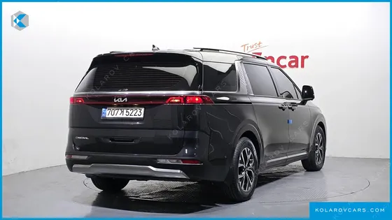 KIA CARNIVAL 11-SEATER SIGNATURE