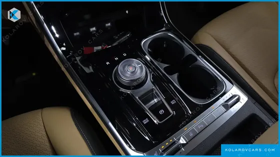 KIA CARNIVAL 11-SEATER SIGNATURE