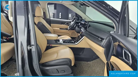 KIA CARNIVAL 9-SEATER SIGNATURE