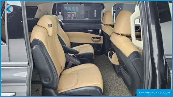 KIA CARNIVAL 9-SEATER SIGNATURE