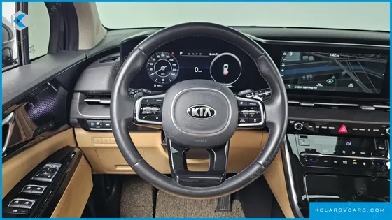 KIA CARNIVAL 9-SEATER SIGNATURE