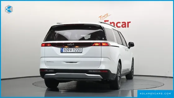 KIA CARNIVAL 9-SEATER PRESTIGE