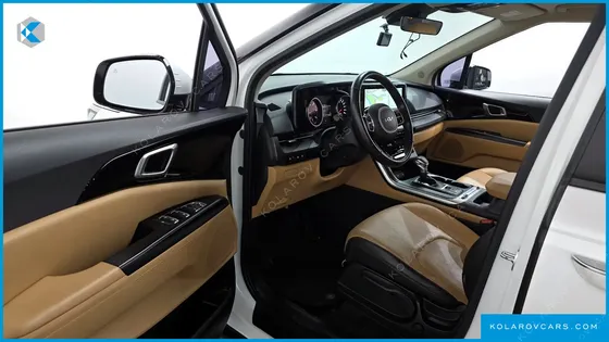 KIA CARNIVAL 9-SEATER PRESTIGE