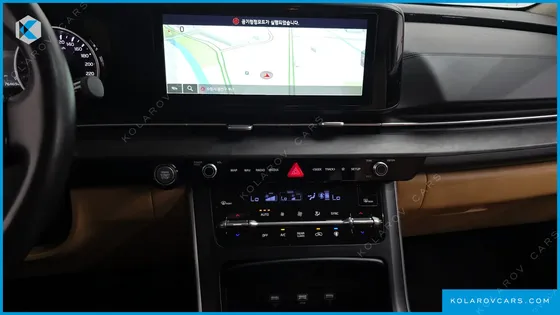 KIA CARNIVAL 9-SEATER PRESTIGE