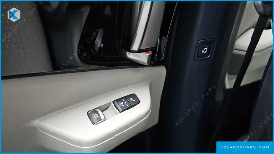 KIA CARNIVAL HEV 9SEATER SIGNATURE