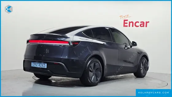 TESLA MODEL Y RWD