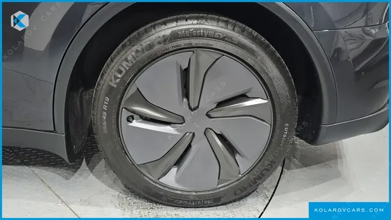 TESLA MODEL Y RWD