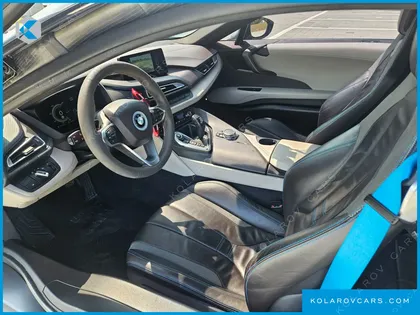 BMW I8 COUPE