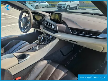 BMW I8 COUPE