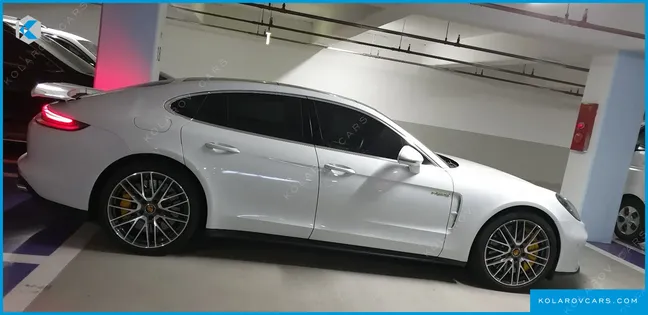 PORSCHE PANAMERA 4.0 TURBO S E-HYBRID