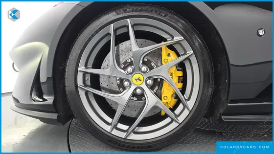 FERRARI 812 6.5 V12