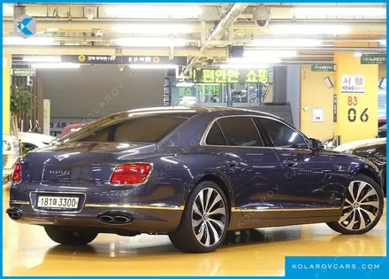 BENTLEY FLYING SPUR 4.0 AZURE