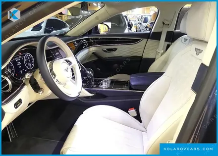 BENTLEY FLYING SPUR 4.0 AZURE